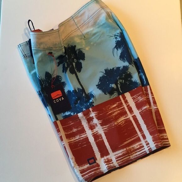 Cova Oasis Boardshort  - Picture 4 of 4